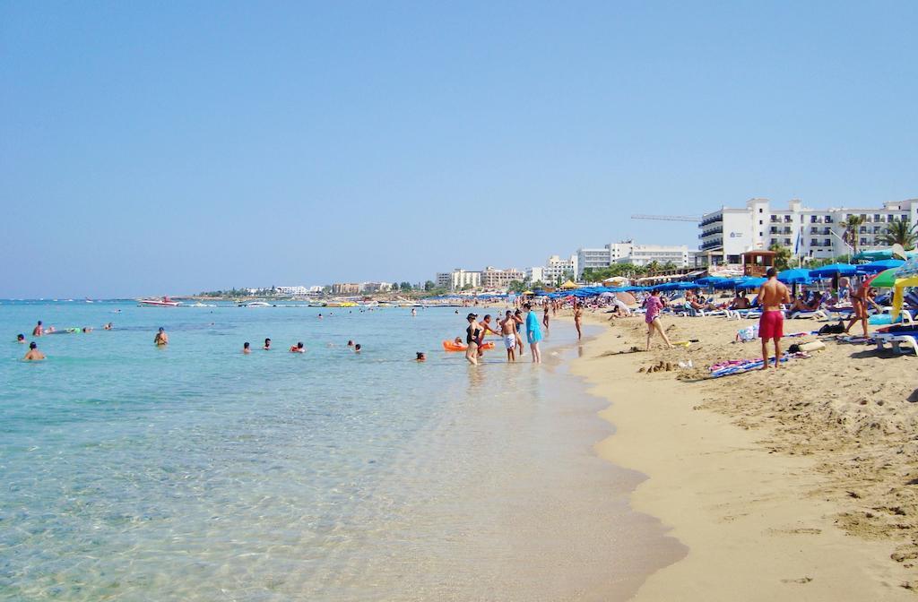 Flisvos Beach Apartments Protaras Eksteriør bilde