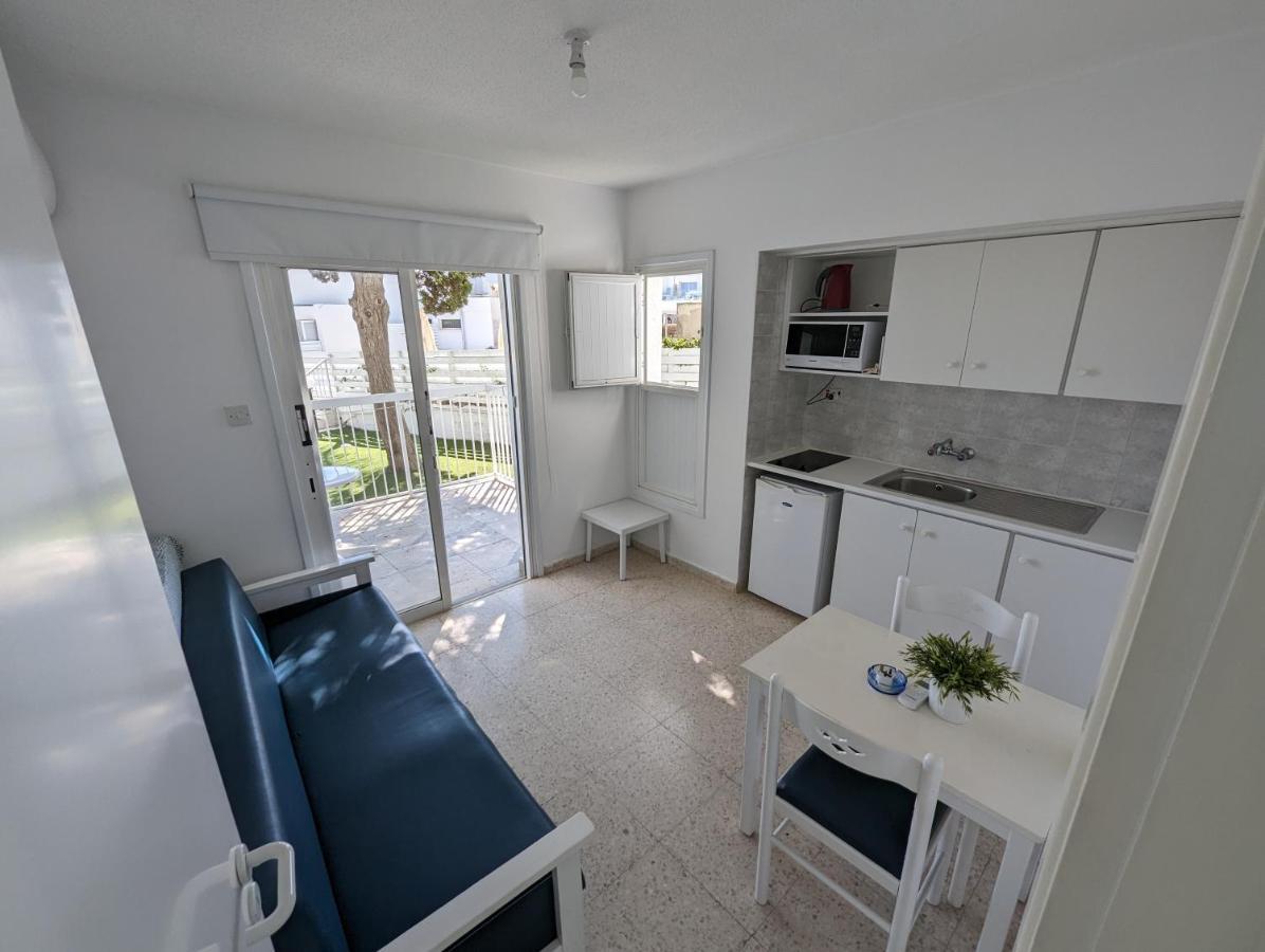 Flisvos Beach Apartments Protaras Eksteriør bilde