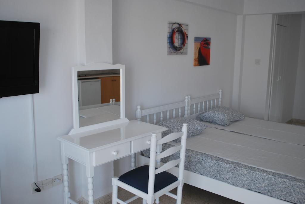 Flisvos Beach Apartments Protaras Rom bilde