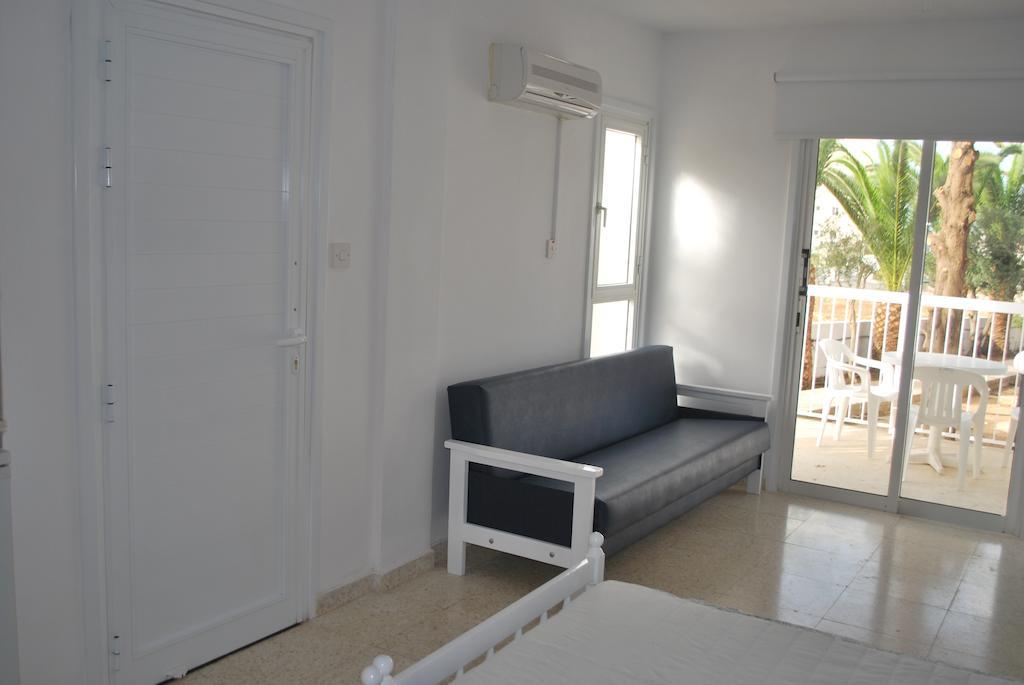 Flisvos Beach Apartments Protaras Rom bilde